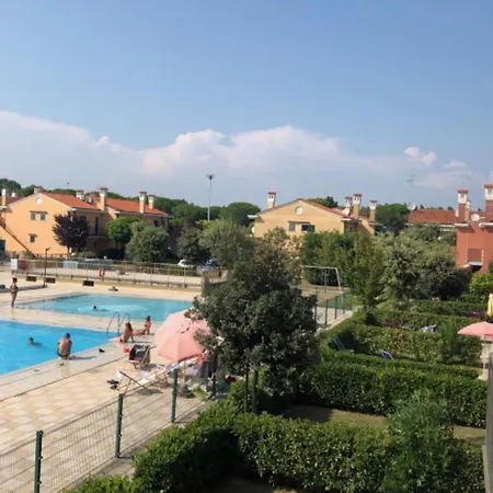 Comfy Flat With Pool In * Bibione
