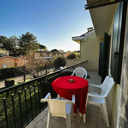 Apartment Comfy Flat With Pool In *
